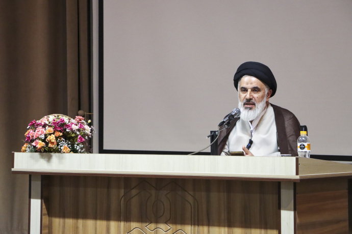 The commencement of the series of lessons on Al-Asfar by Molla Sadra and Islamic ethics by Ayatollah Yazdanpanah at Shahid Motahhari University